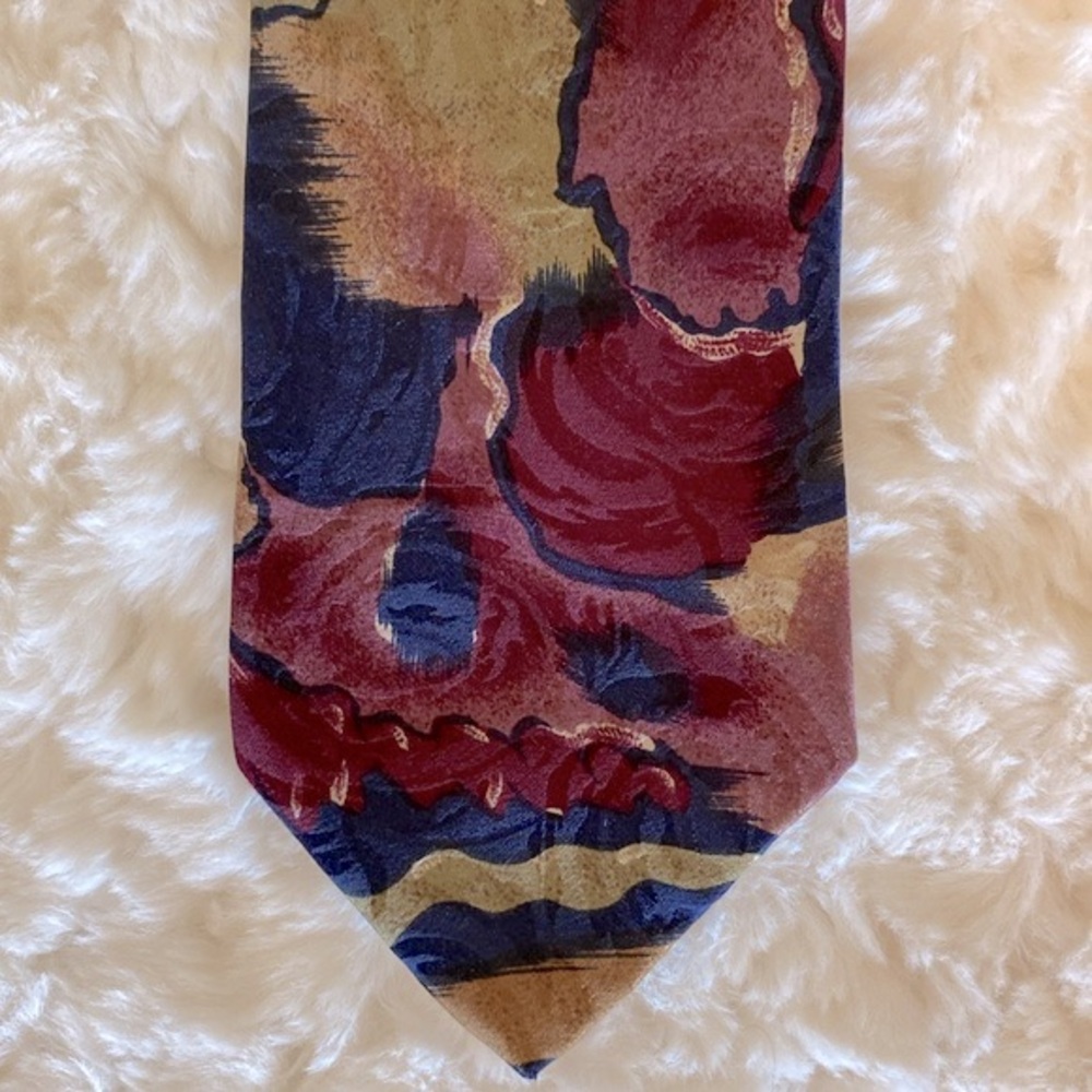 Enrico Coveri 💯Silk Italian men’s abstract design necktie, vintage